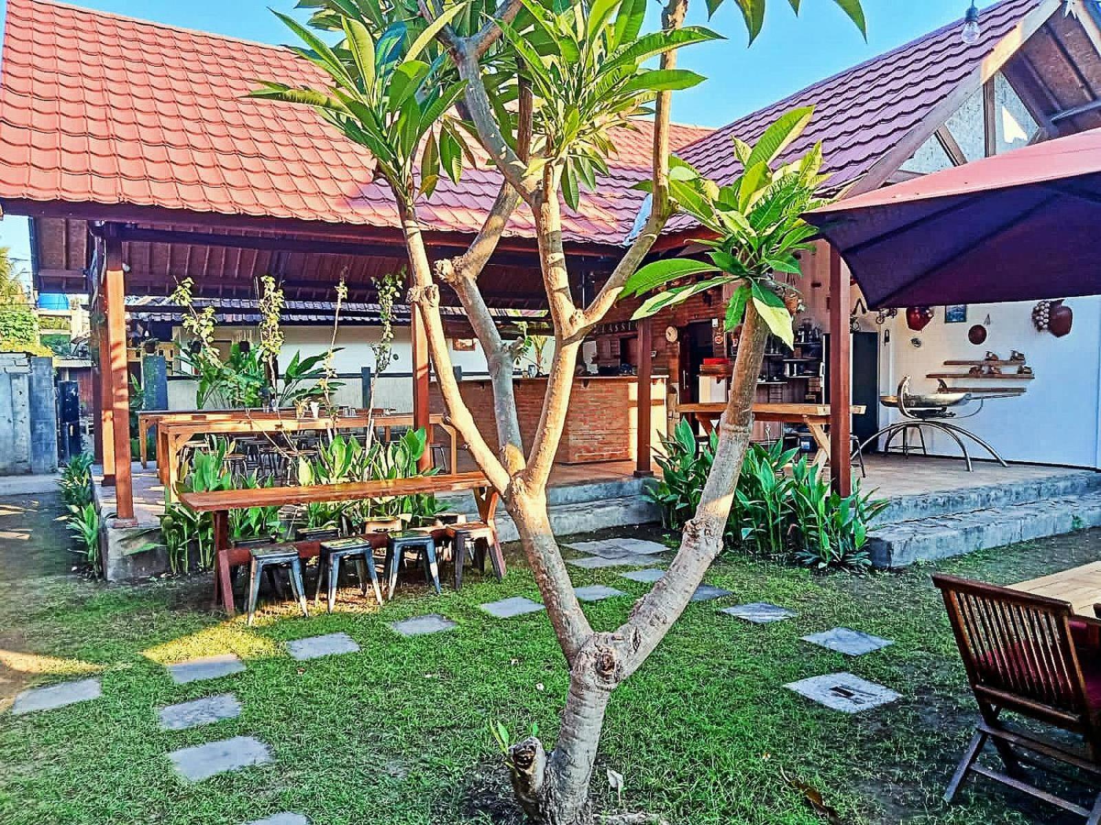 Classico Italiano Bed and Breakfast Gili Air Exterior foto