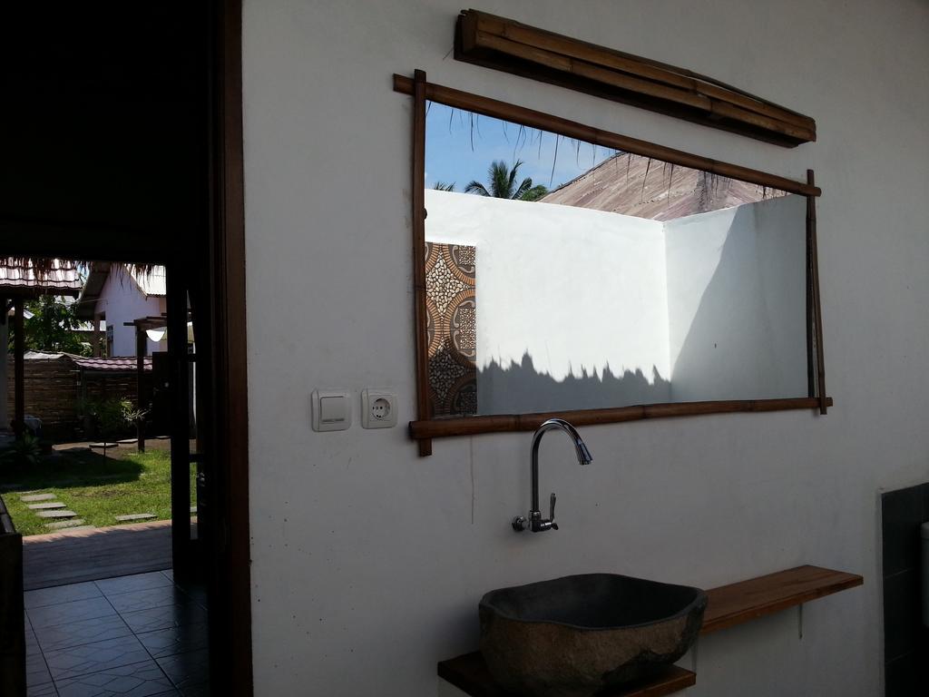 Classico Italiano Bed and Breakfast Gili Air Habitación foto