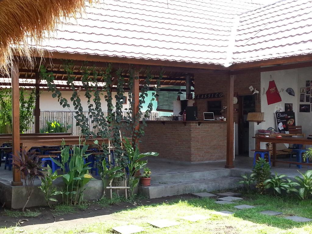 Classico Italiano Bed and Breakfast Gili Air Habitación foto